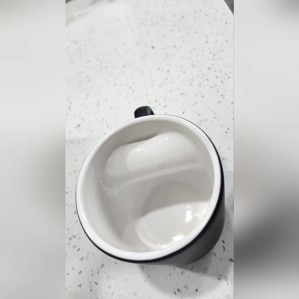 Hello Kitty Color Changing Coffee Mug - Picture 10 of 10